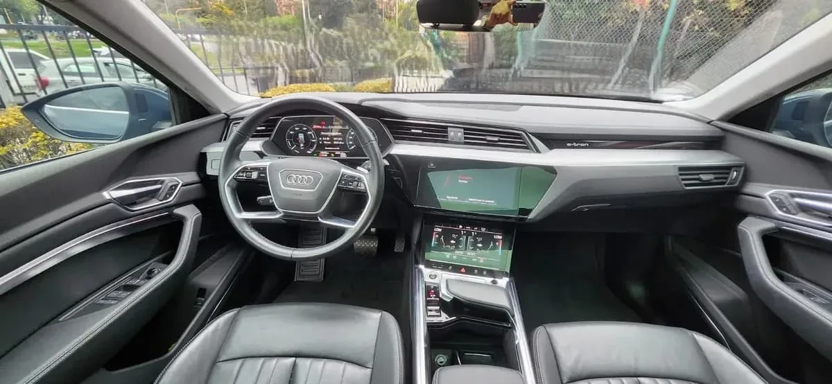 SUV Audi E-Tron Sportback 2023 em Rio de Janeiro — foto 8