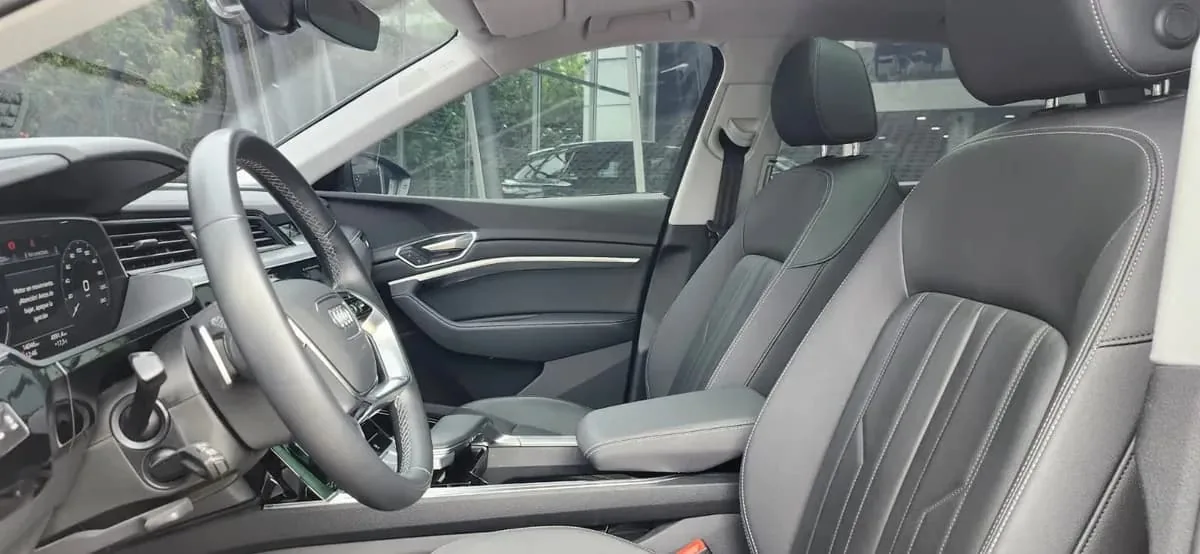 SUV Audi E-Tron Sportback 2023 em Rio de Janeiro — foto 9