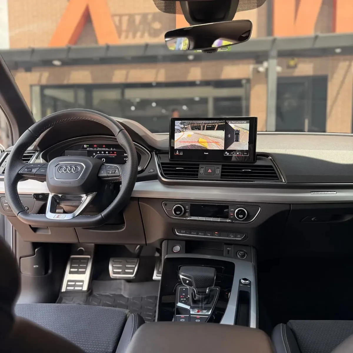 SUV Audi SQ5 Sportback 2024 em Curitiba — foto 7