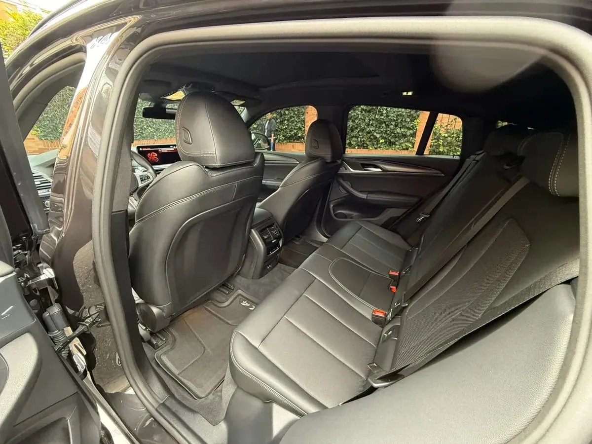 SUV BMW X4 Xdrive 30i 2025 em Recife — foto 8