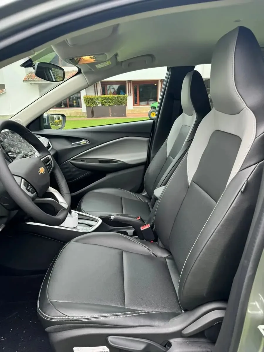 Sedã Chevrolet Onix Premier 2025 em Brasília — foto 4