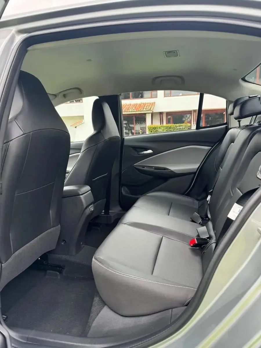 Sedã Chevrolet Onix Premier 2025 em Brasília — foto 5