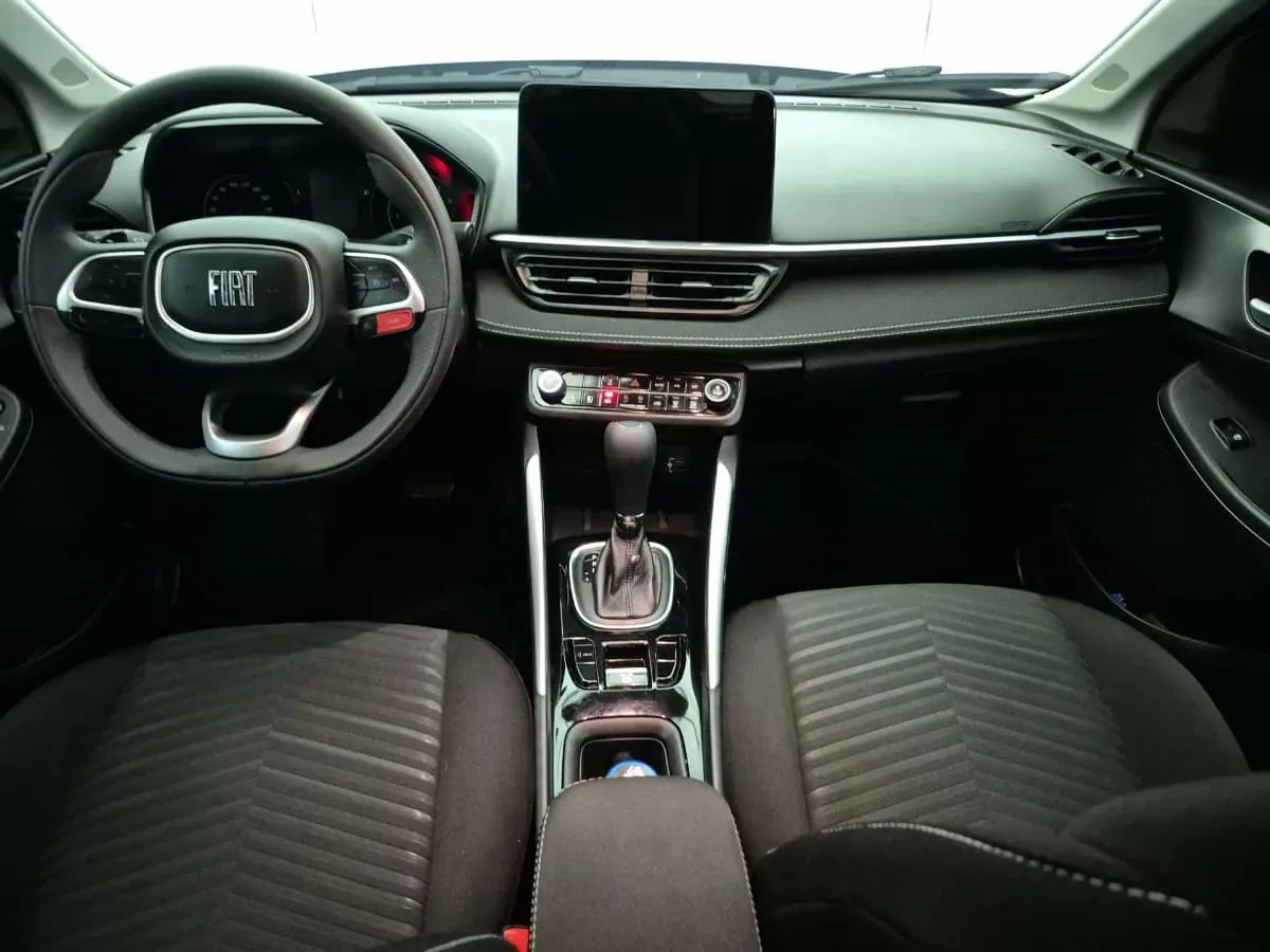 SUV Fiat Fastback 2025 Audace em Curitiba — foto 7