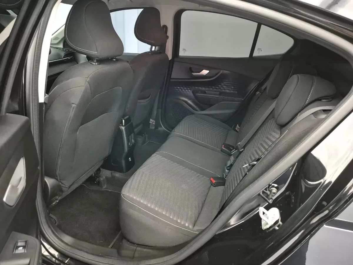 SUV Fiat Fastback 2025 Audace em Curitiba — foto 9