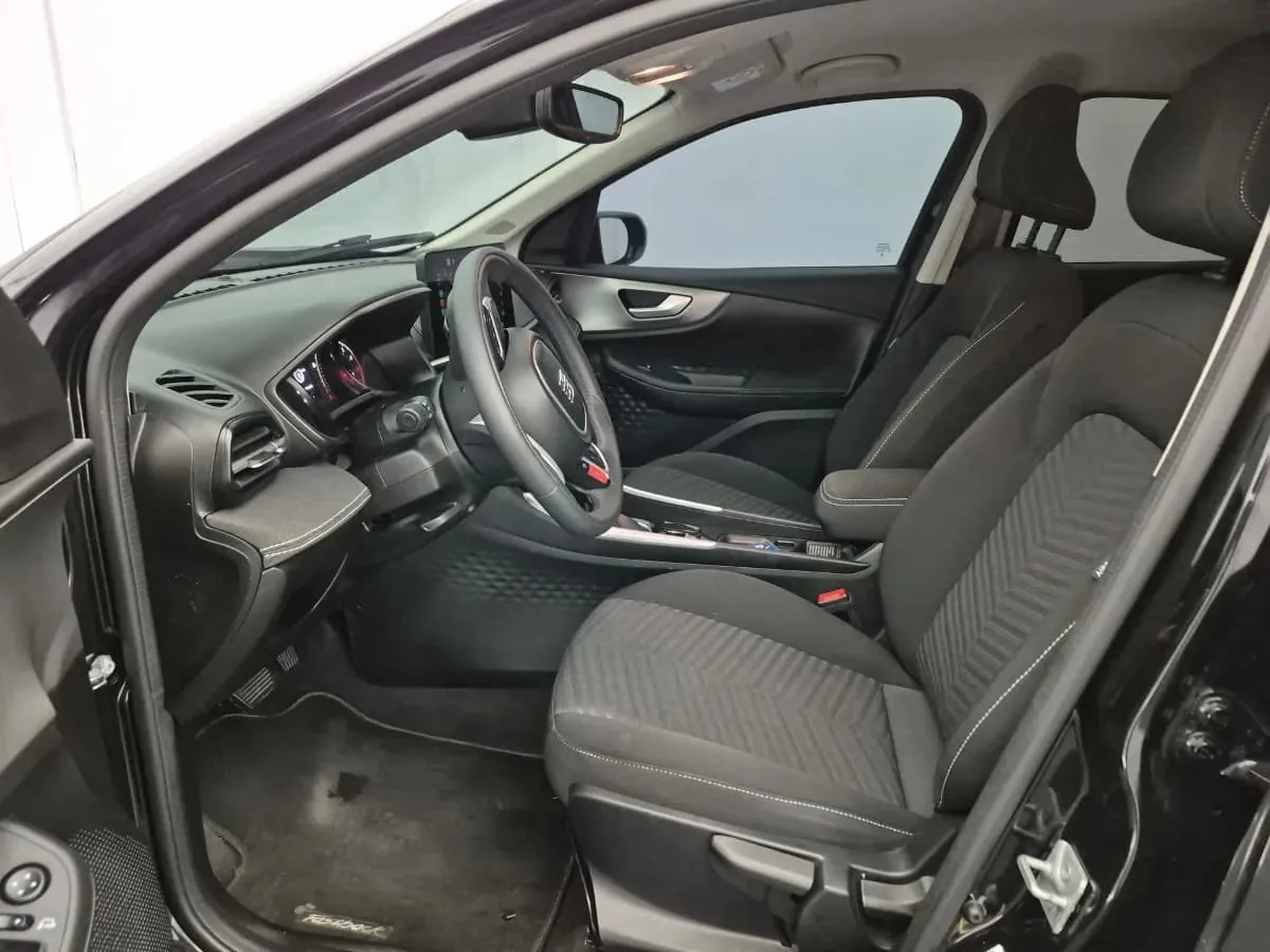 SUV Fiat Fastback 2025 Audace em Curitiba — foto 8