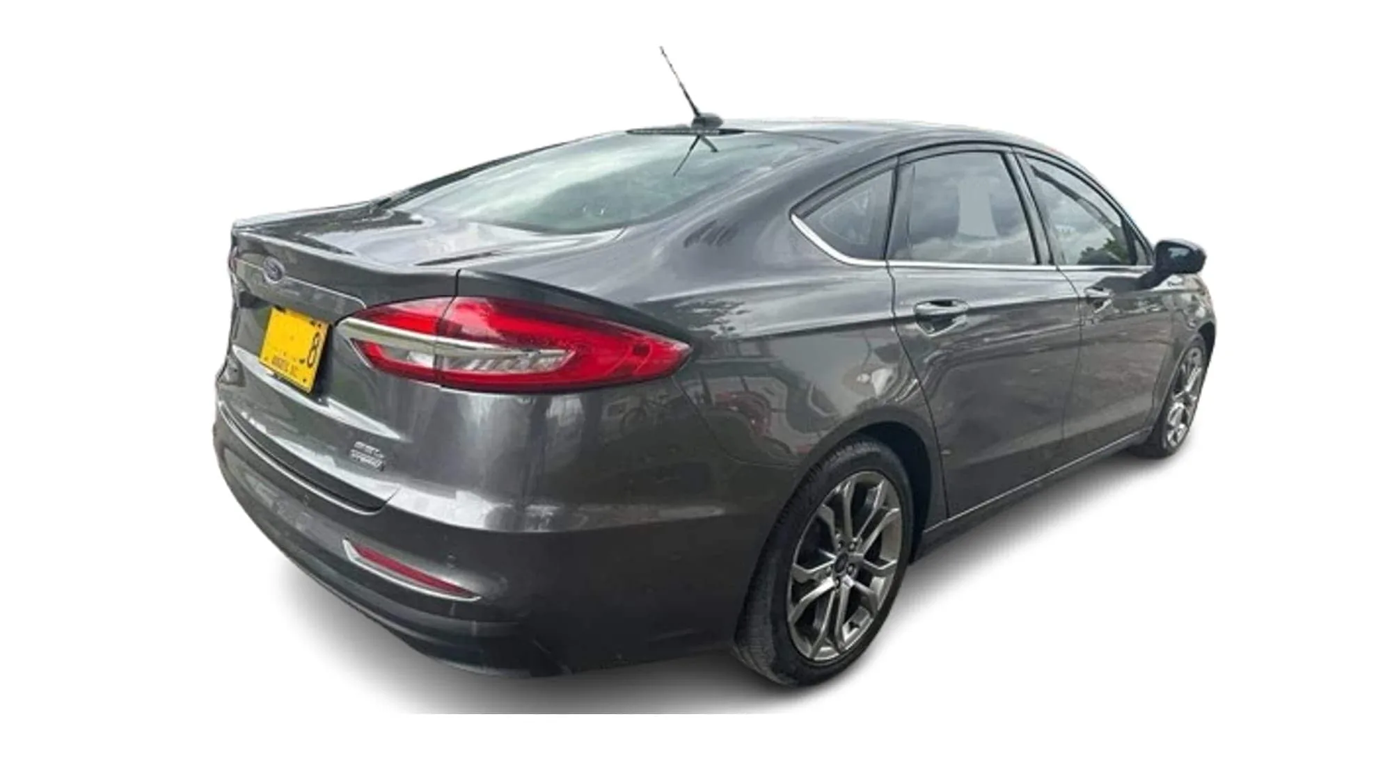 Sedã Ford Fusion SEL Hybrid 2020 em São Paulo — foto 2