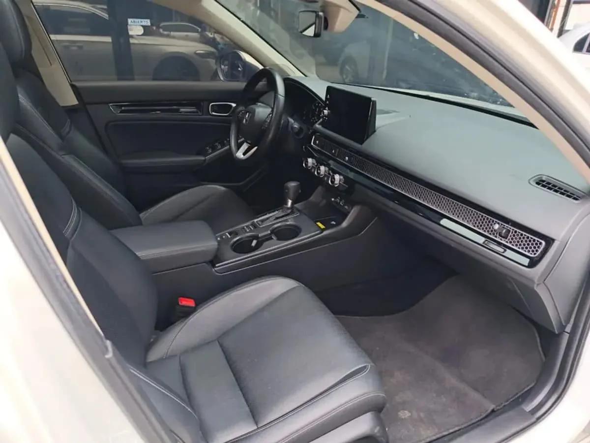 Sedã Honda Civic E-HEV 2023 em Campinas — foto 8