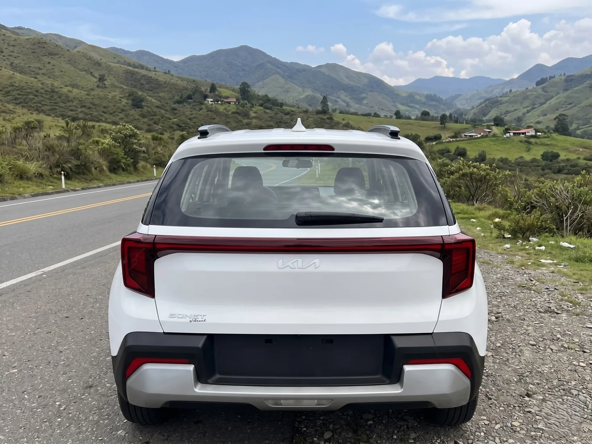 SUV Kia Sonet Vibrant 2026 em São Paulo — foto 2