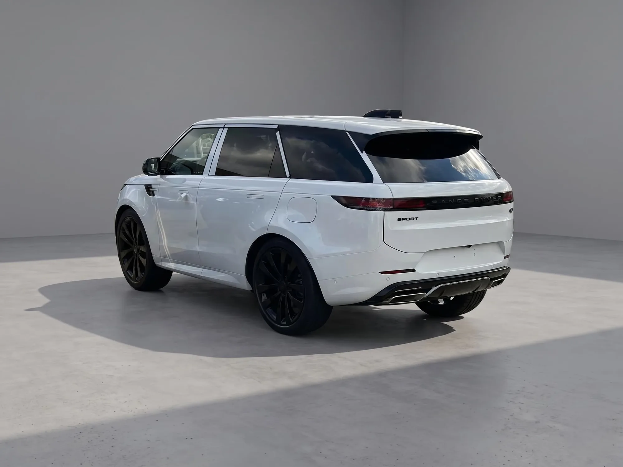 Caminhonete Land Rover Range Rover Sport 2026 em Salvador — foto 3