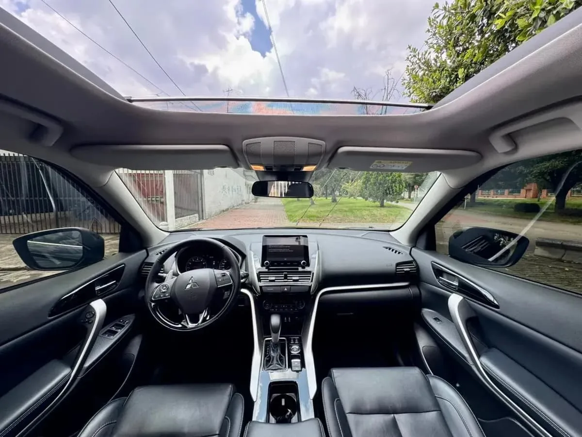 SUV Mitsubishi Eclipse Cross 2024 em Porto Alegre — foto 7