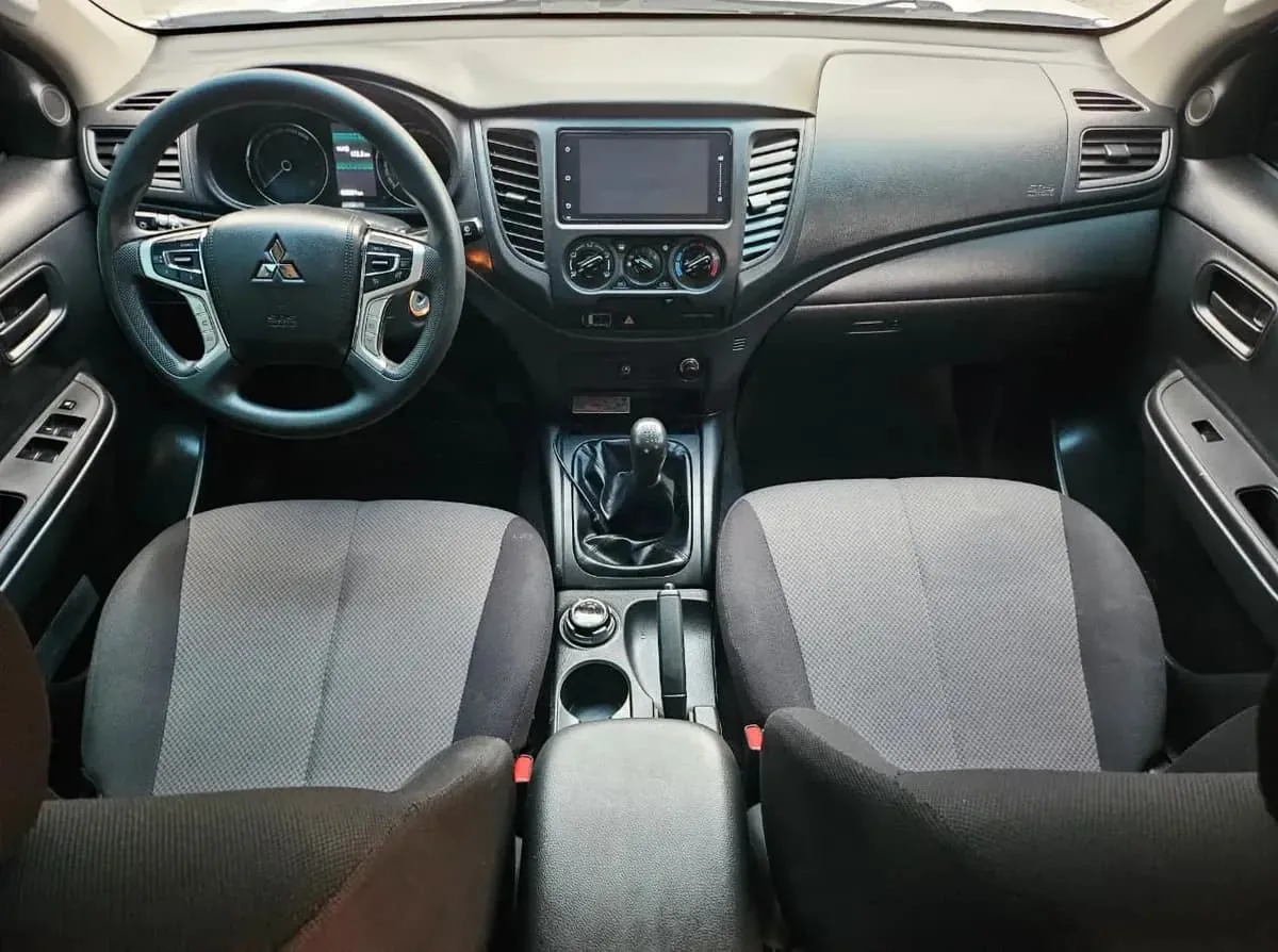 Picape Mitsubishi L200 Sportero GLX 2024 em Salvador — foto 7