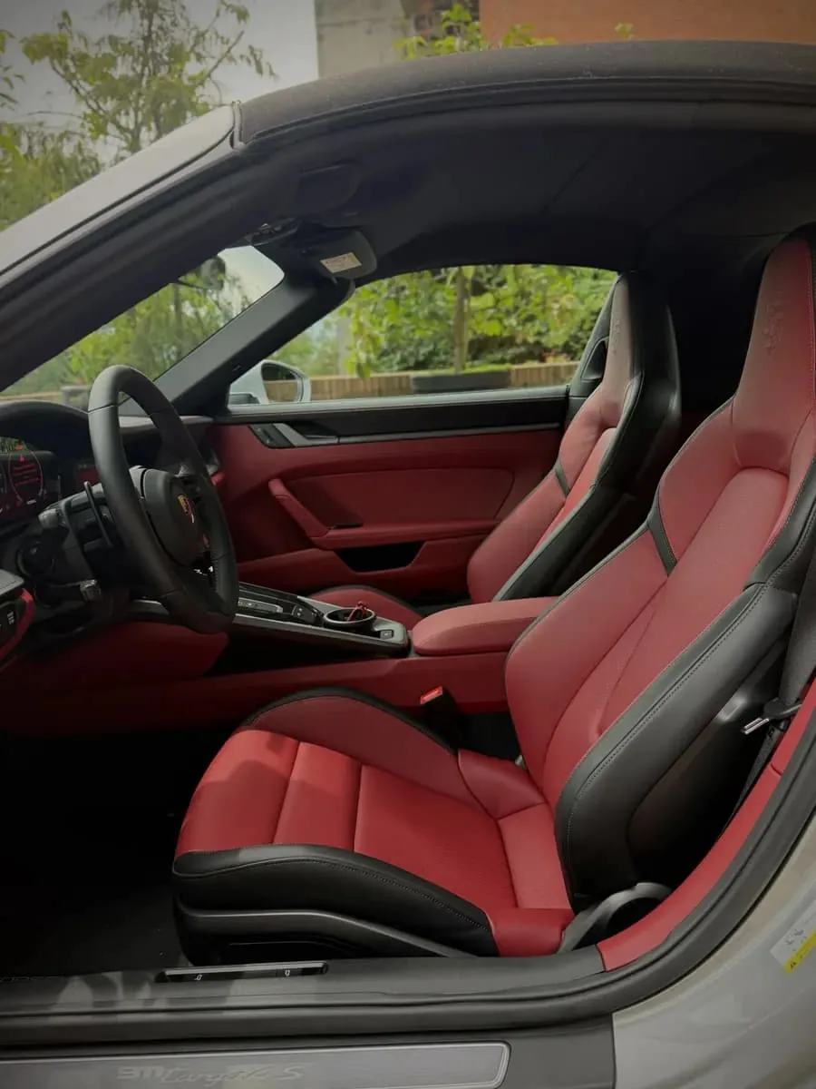 Cupê Porsche 911 Targa 4S 2026 em São Paulo — foto 6