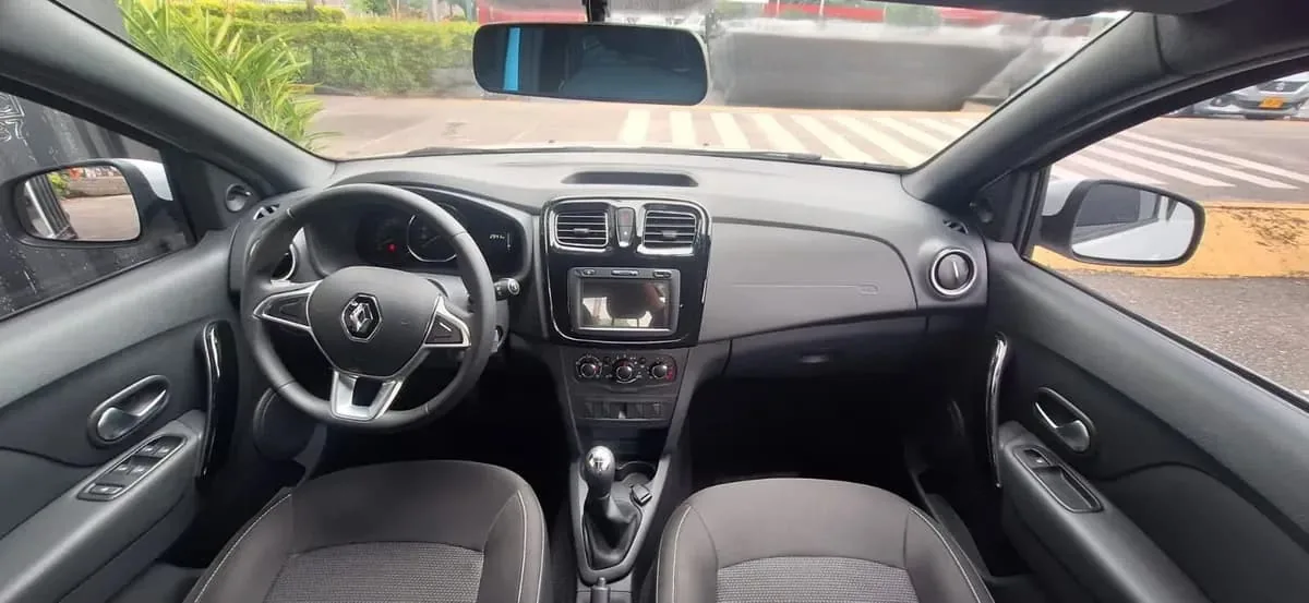 Hatchback Renault Sandero Life Plus 2026 em Curitiba — foto 6