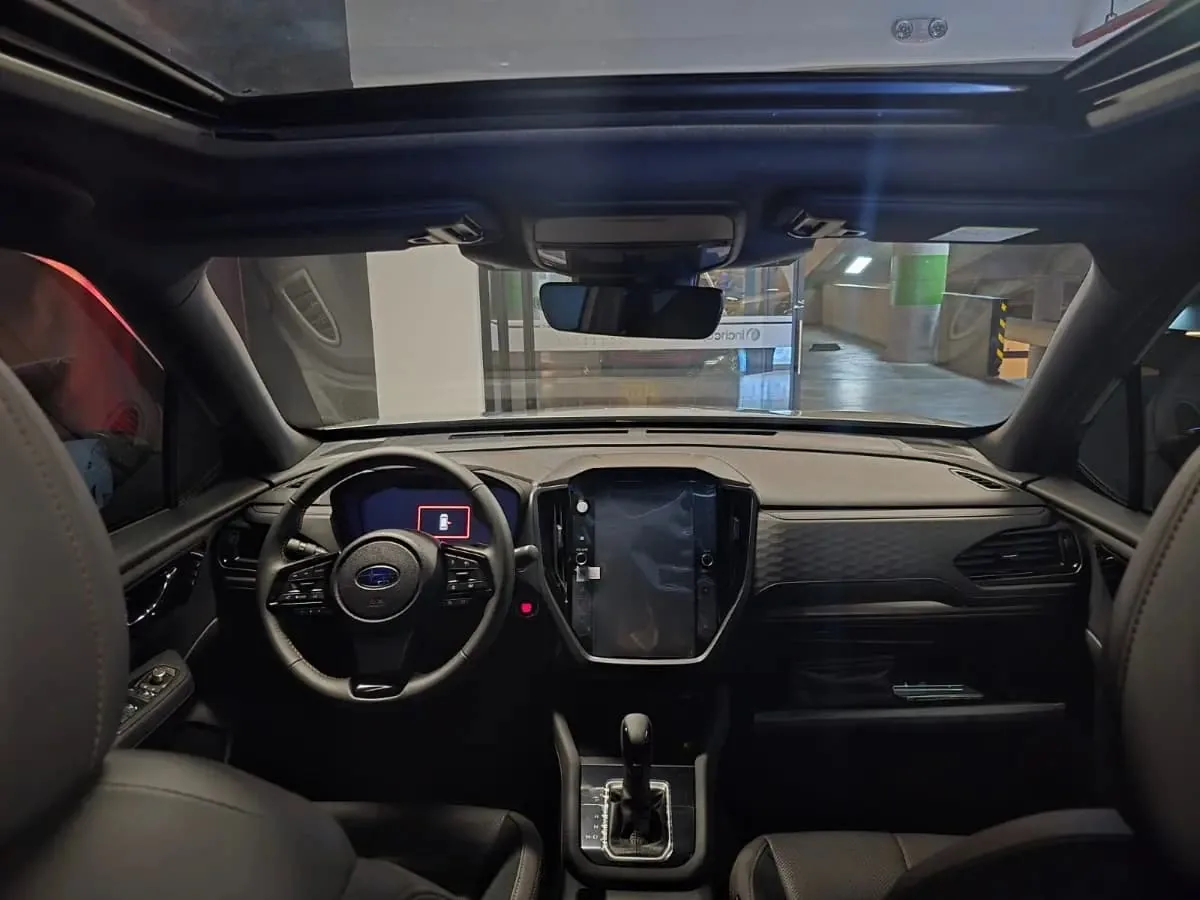 SUV Subaru Forester Strong Hybrid 2026 em Porto Alegre — foto 6