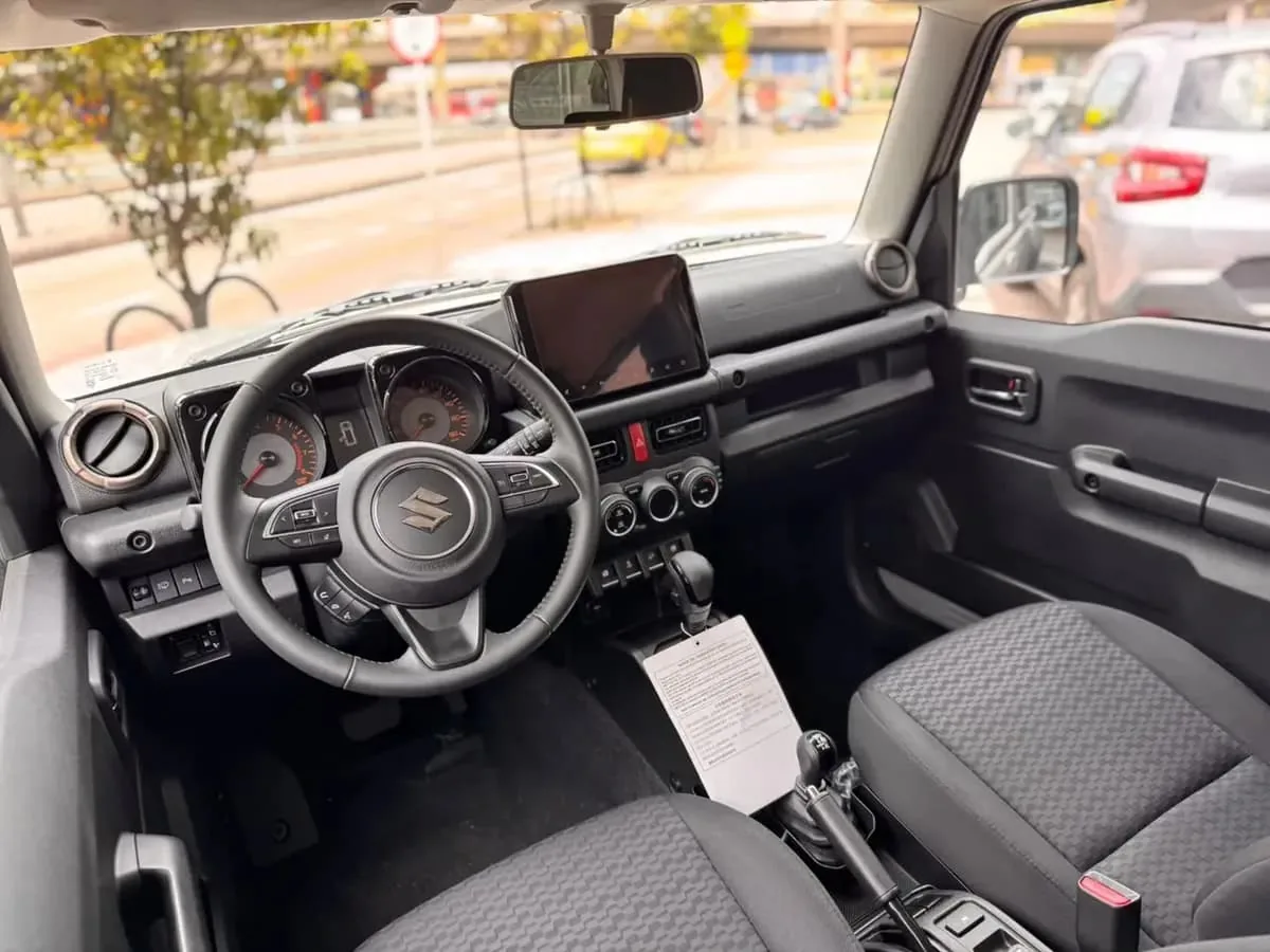Caminhonete Suzuki Jimny GLX 2027 em Porto Alegre — foto 5