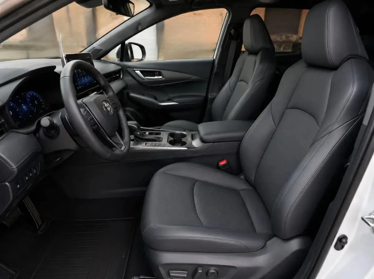 SUV Toyota RAV4 Limited HEV 2026 em Rio de Janeiro — foto 7