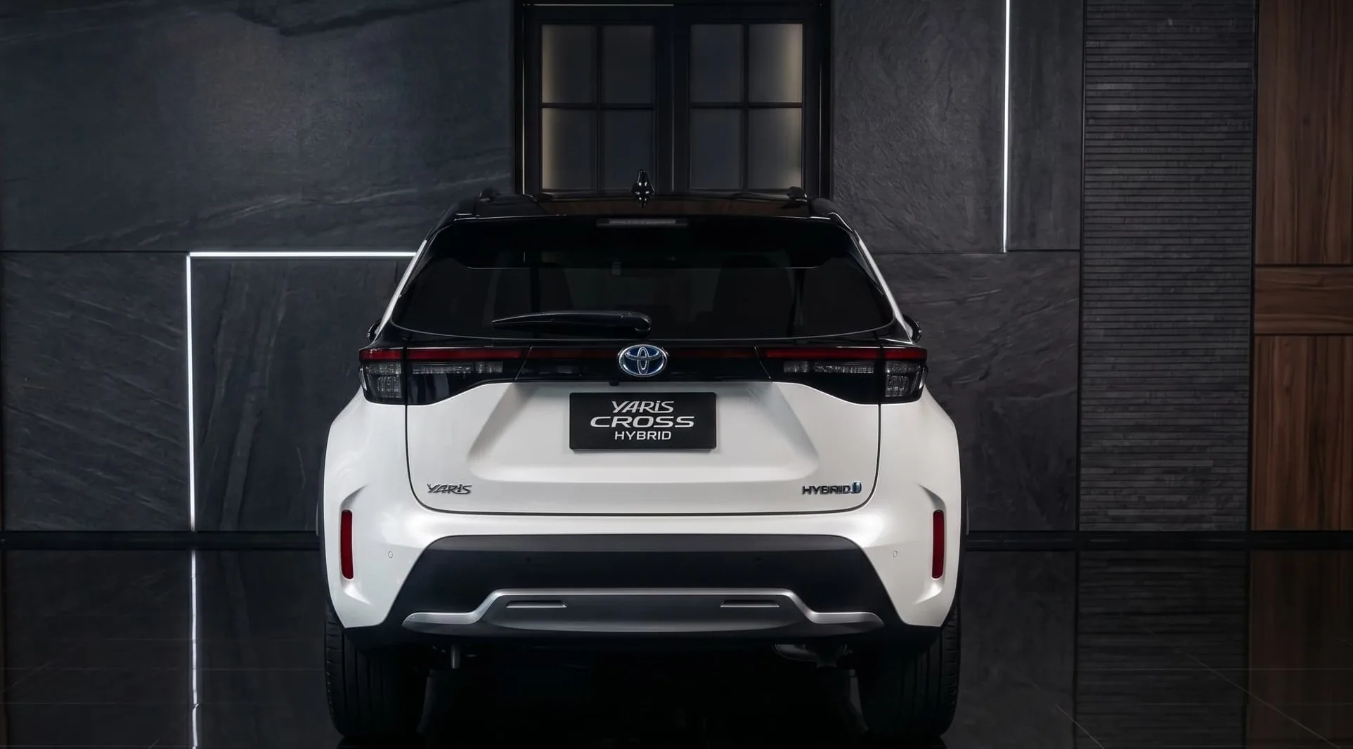 SUV Toyota Yaris Cross 2027 Hybrid em Goiânia — foto 3