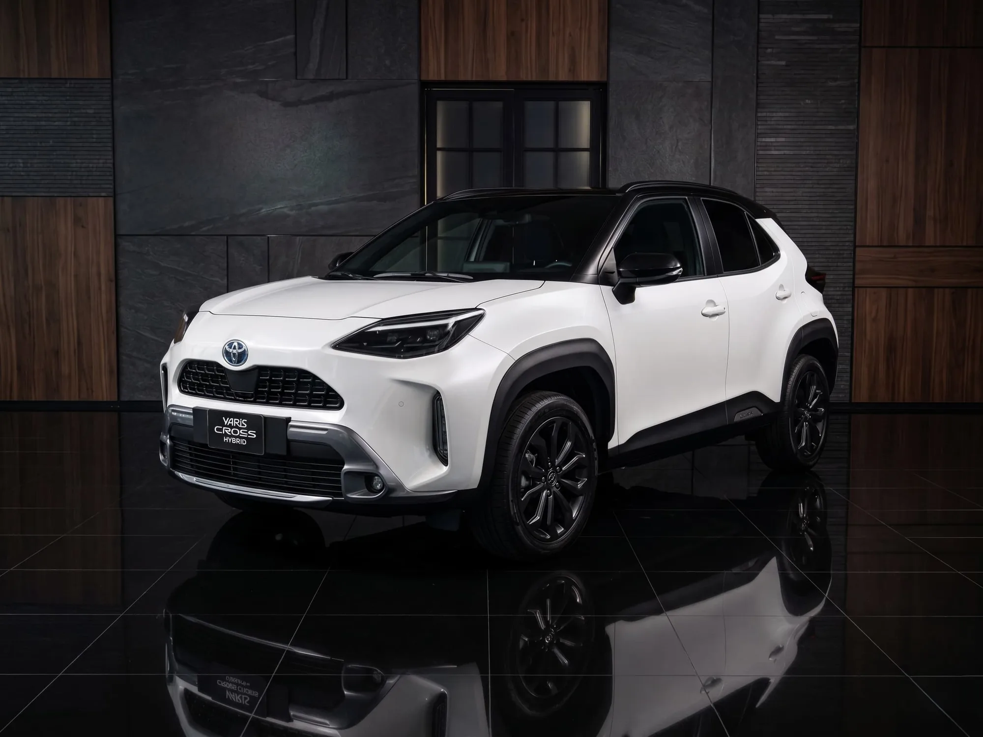 SUV Toyota Yaris Cross 2027 Hybrid em Goiânia