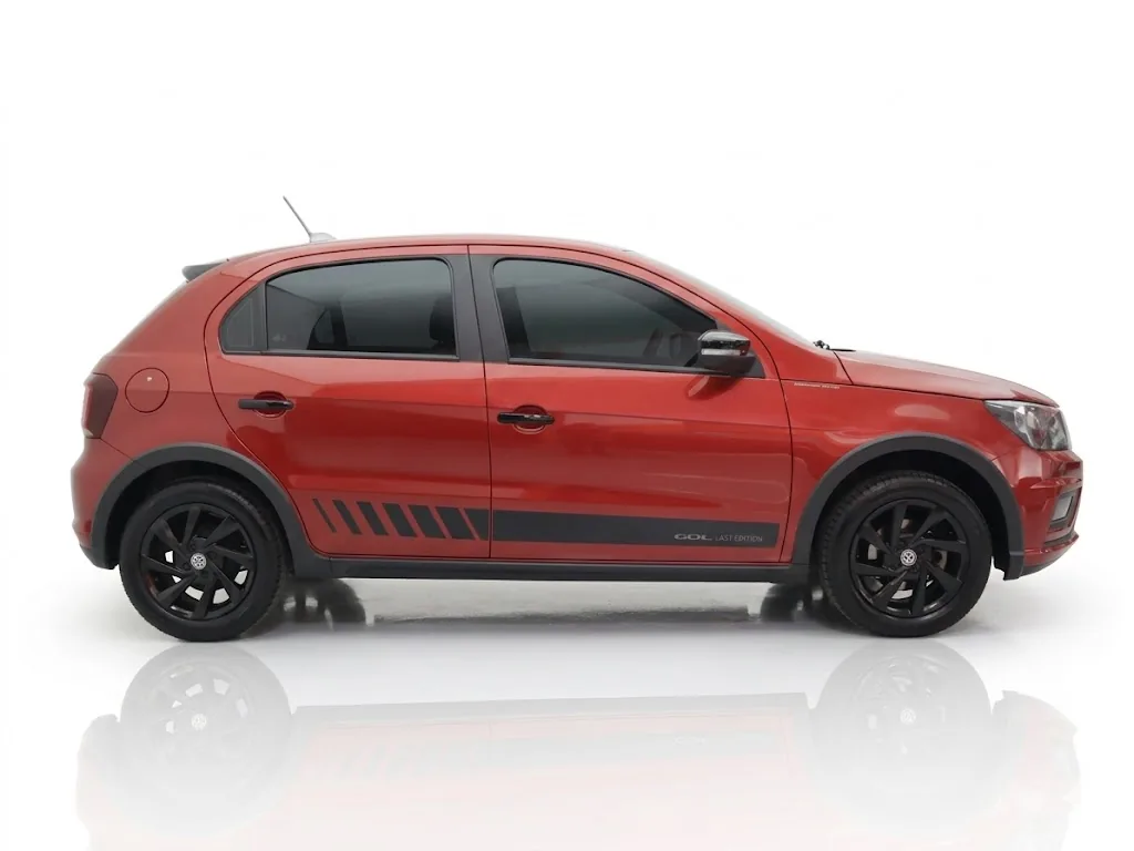 Hatchback Volkswagen Gol Last Edition 2023 em Curitiba — foto 3