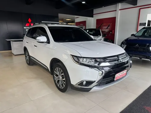 Mitsubishi Outlander 2.0 COMFORT 16V GASOLINA 4P AUTOMÁTICO